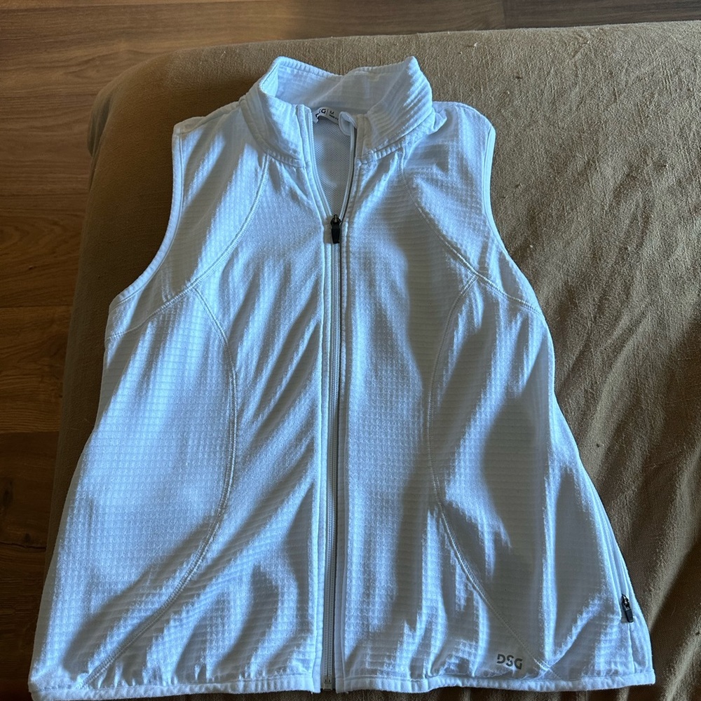 DSG lightweight vest - size M